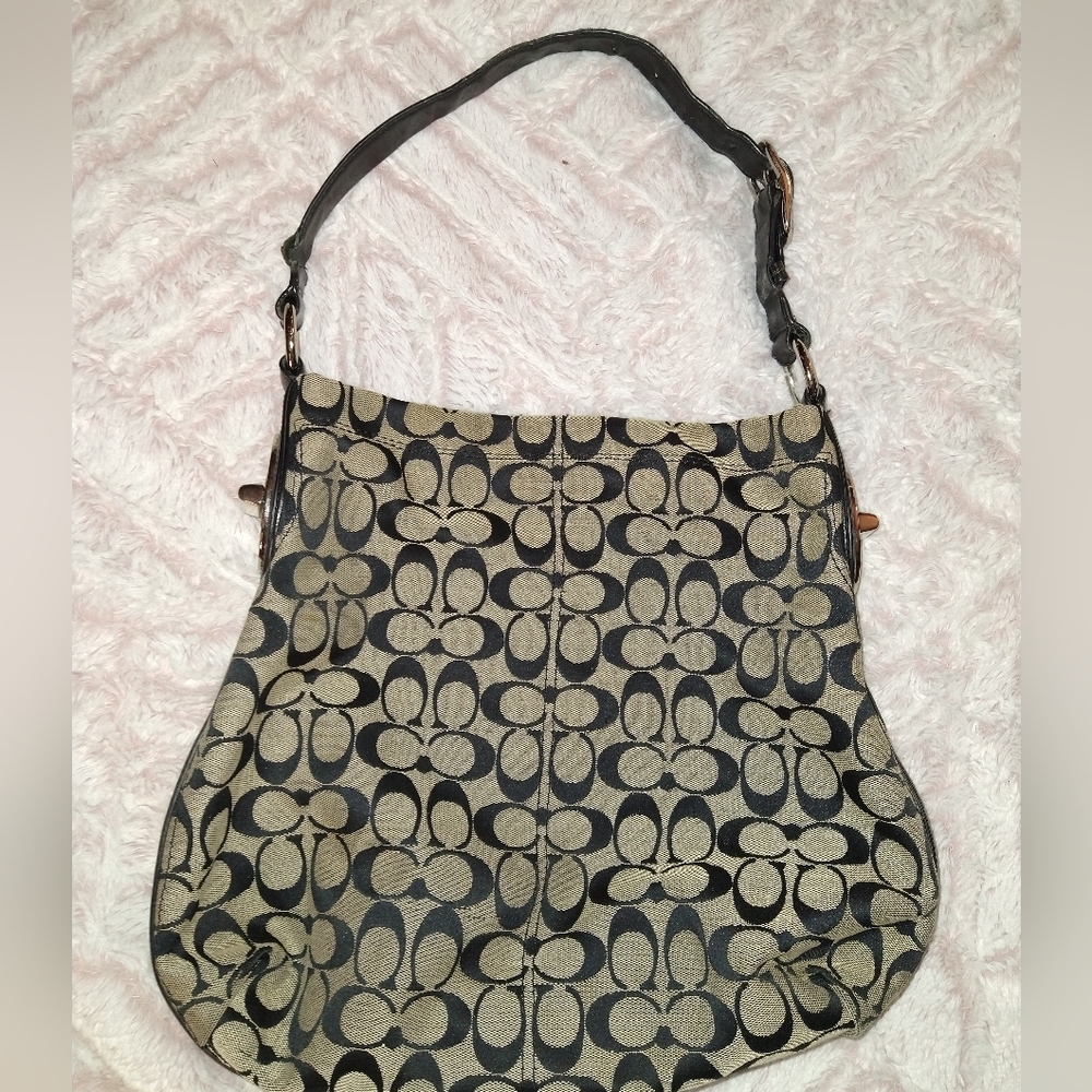 Vintage Coach shoulder bag 🛍️